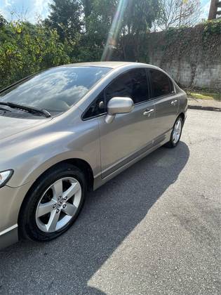 HONDA CIVIC 1.8 LXS 16V GASOLINA 4P MANUAL